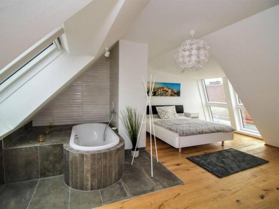 Luxury 2-Floor Rooftop Apartment With Terrace In The City Center ウィーン エクステリア 写真
