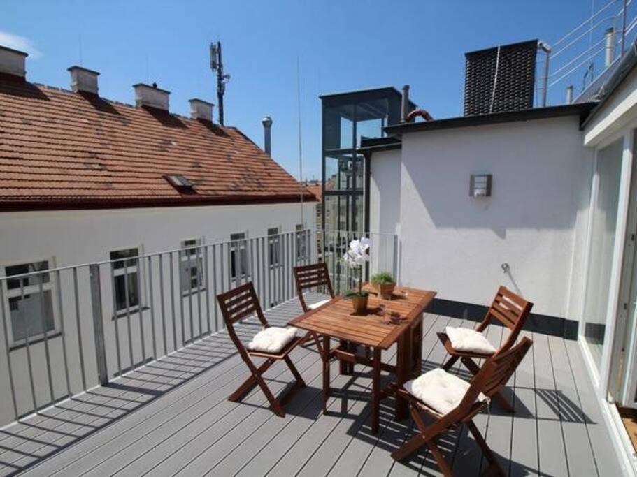 Luxury 2-Floor Rooftop Apartment With Terrace In The City Center ウィーン エクステリア 写真